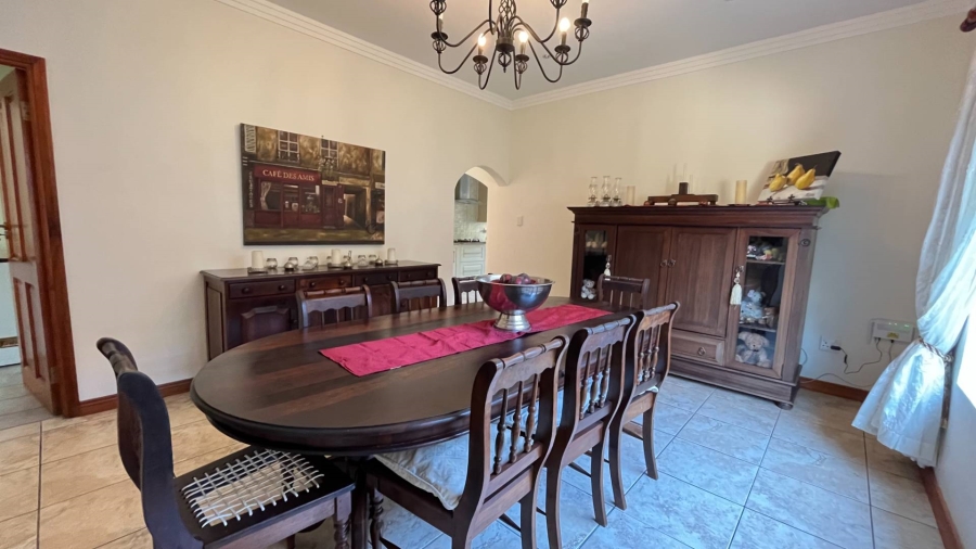 6 Bedroom Property for Sale in Hartenbos Heuwels Western Cape